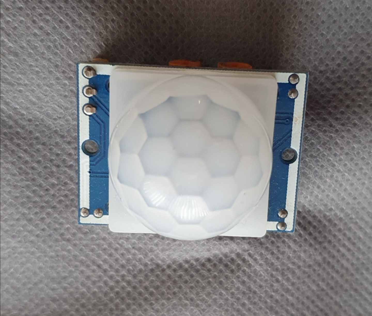 Sensor de Movimiento PIR / Sensor de Movimiento Hc-sr501  / HC-SR501 /  $55.10Pesos MXN