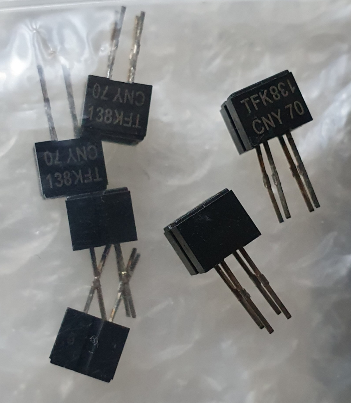 Sensor optico reflexivo / Sensor optico Reflexivo CNY70 / CNY70 /  $53.35Pesos MXN