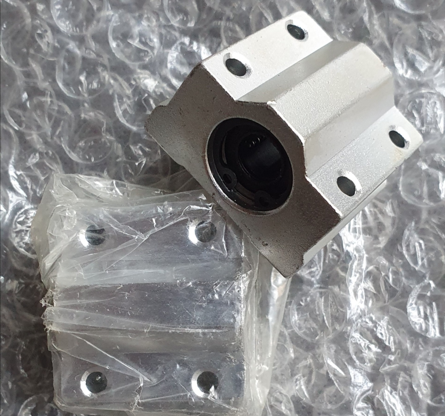 Balero rodamiento lineal 8mm / Balero rodamiento lineal 8mm / SC8UU /  $65.00Pesos MXN